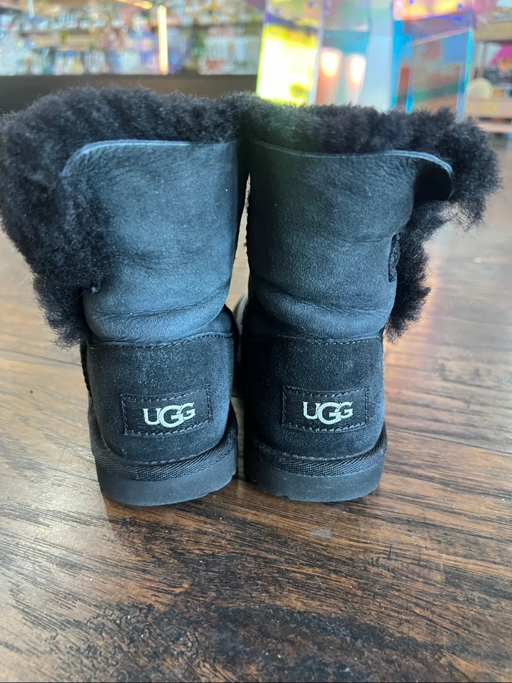 UGG girls Bailey Button ll shirt boot black size 12